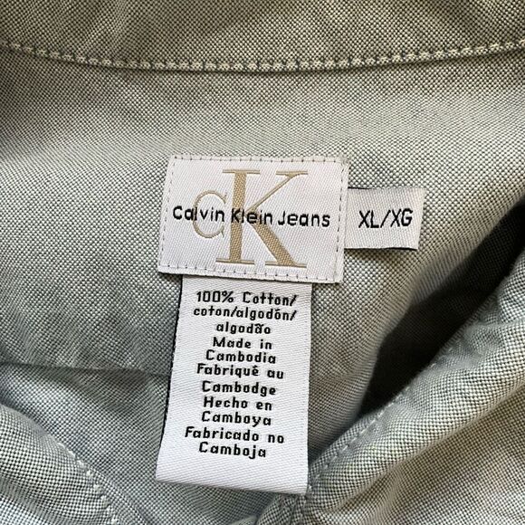Calvin Klein Jeans Mens XL Hidden Button Front Shirt Light Blue Short Sleeves - Picture 10 of 12